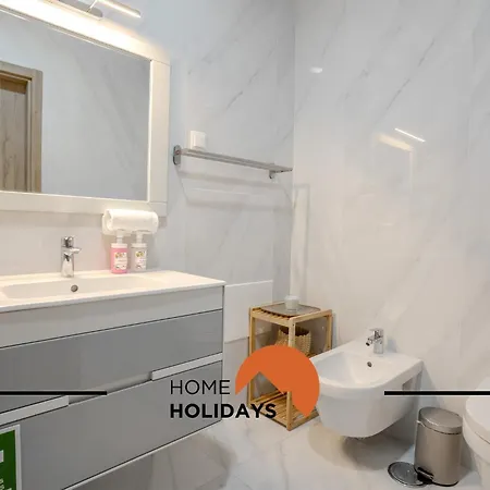 #312 Ocean Outlook By Holidays Apartment *